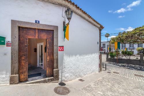 Casona Gildana: Historia, Patrimonio/e-working