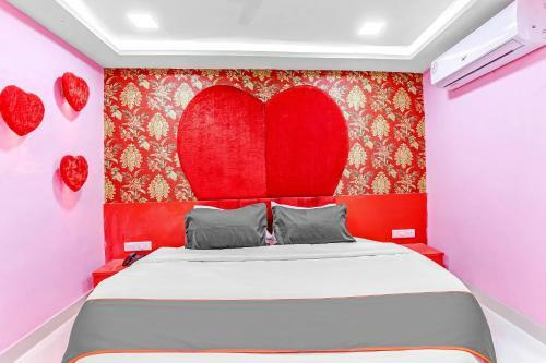 Collection O 86252 Hotel Bhavya Residency