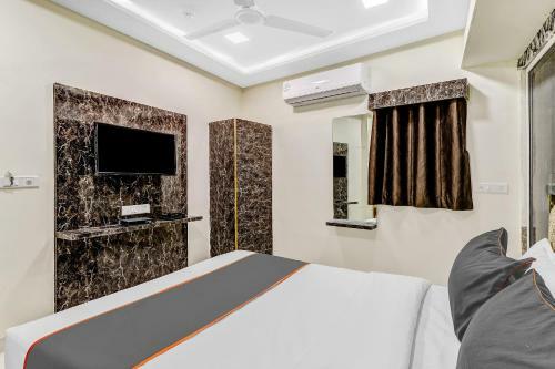 Collection O 86252 Hotel Bhavya Residency