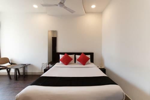 Capital O 70516 Hotel Scarlet