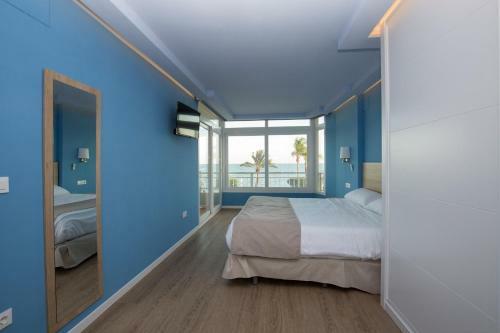 Luxury Ocean Beach Apartment