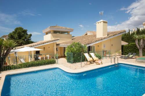 Villa Olympus. Piscina Privada. La Manga Club