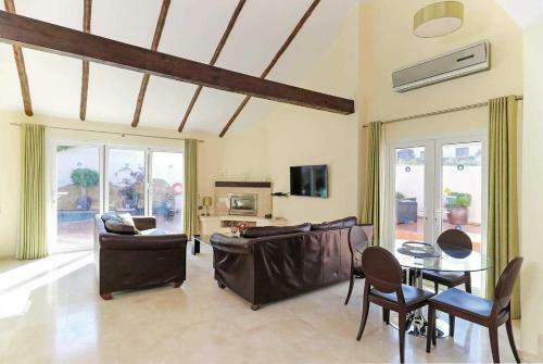 Villa Las Higueras Olivo