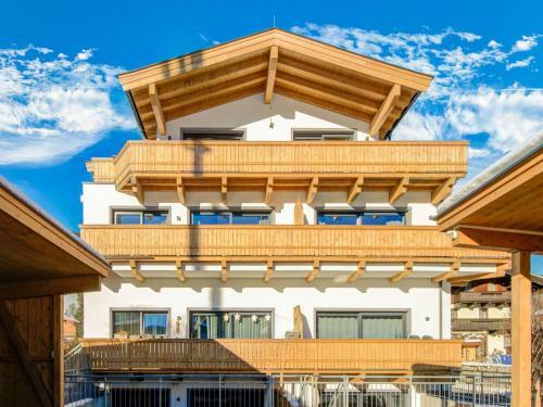 Cosy Apartment In Brixen Im Thale In The Mountains