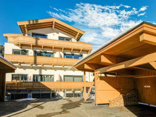 Cosy Apartment In Brixen Im Thale In The Mountains