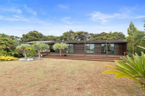 Breezy On Broadview - Opua Holiday Home