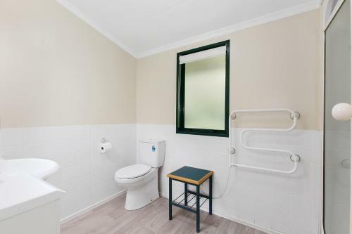 Breezy On Broadview - Opua Holiday Home
