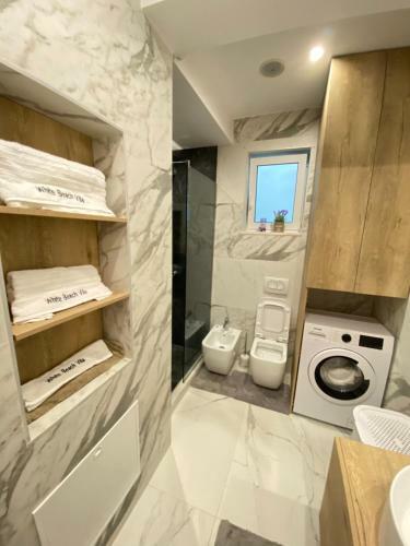 White Beach Villa 1 - Luxury