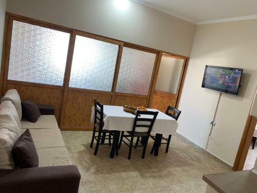 Ake Fishta Apartament