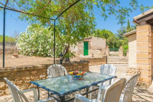 Villa Cas Capell� & Casa Rub�