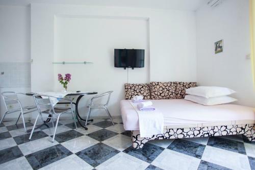 Apartments Damjanovic
