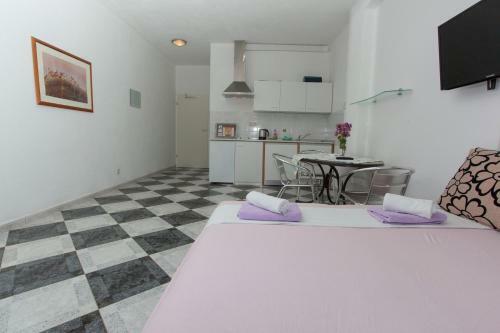 Apartments Damjanovic