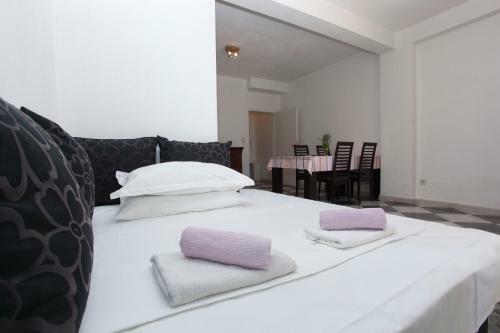 Apartments Damjanovic