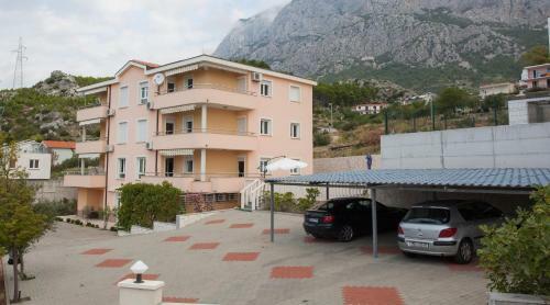 Apartments Damjanovic