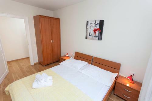 The Very Comfortable Apartment