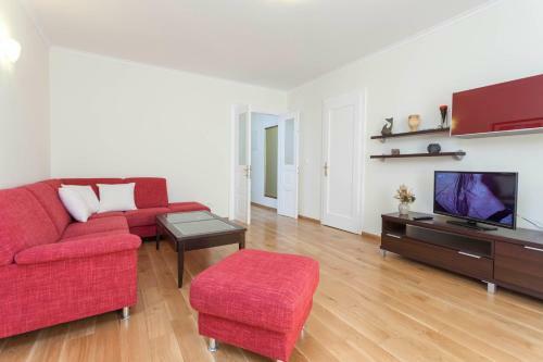 The Very Comfortable Apartment