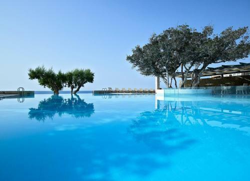 Kakkos Bay Hotel And Bungalows
