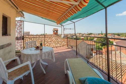 Hostal Guest House Robert I Mirna