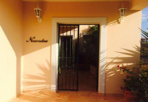 5 Bedroom Villa Pool And Garden
