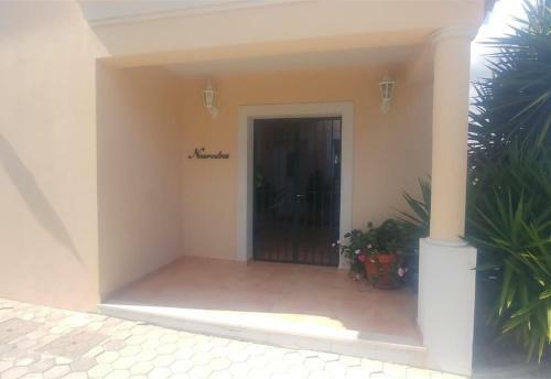 5 Bedroom Villa Pool And Garden