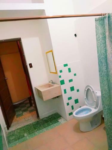 Casa Bonita Hotel Y Hostal