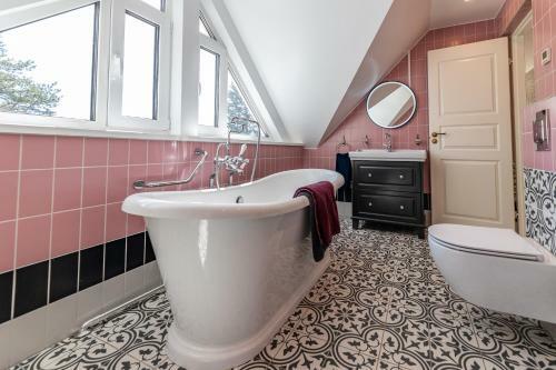 Hostal Tiismani Villa