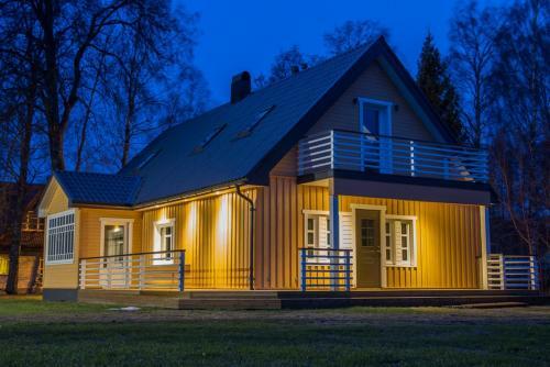 Villa Kalurikodu Holiday Home