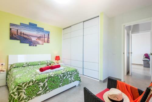 2m Parque La Reina Elegant View Apartment