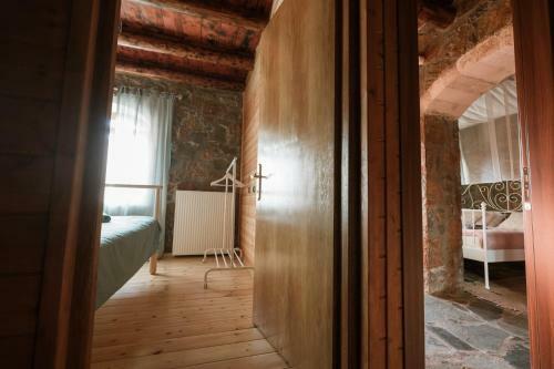Villa Rustic Stone Home, Milopotamos, Rethymno