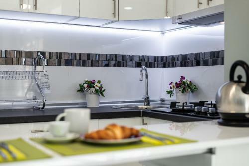 M10d Best Yomely Apartment Las Americas