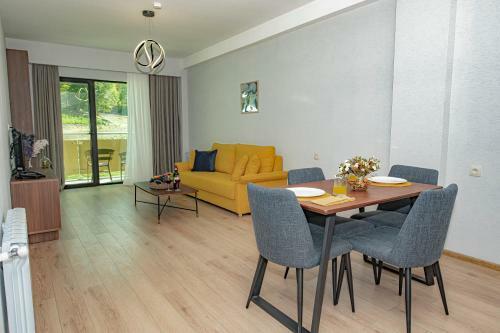 Hotel Crystal Residence