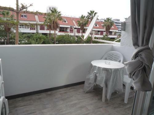 Las Americas Apartment 21