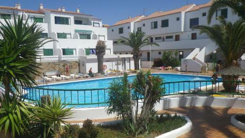 4-bed Apartment In Costa Del Silencio