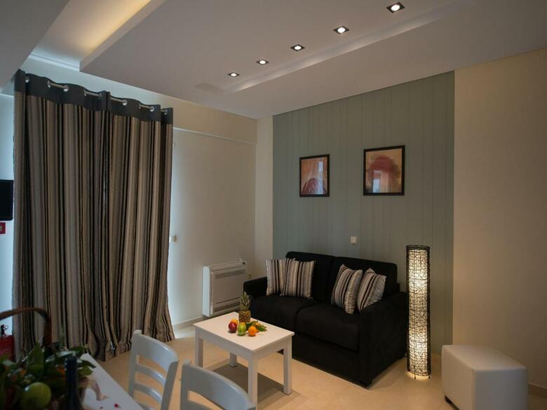 Aparthotel Mantinia Bay Hotel