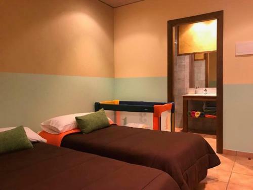 Albergue Hotel Habitaciones Compartidas Bag�.