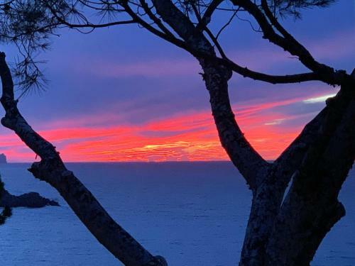 Villa Sea Front House With Astounding Views.