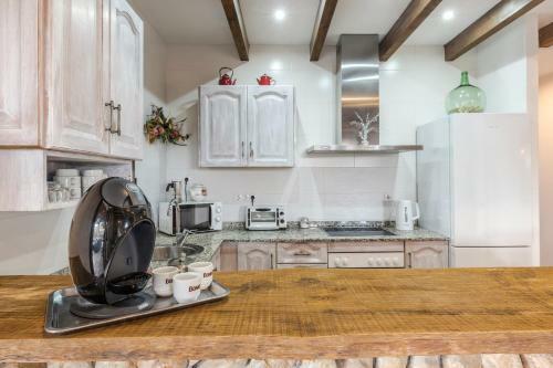 Villa Fina (Piscina/wifi/barbacoa/parking)