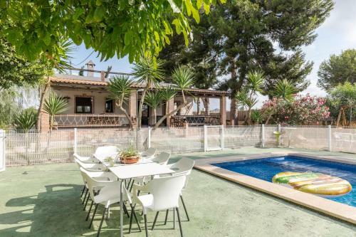 Villa Fina (Piscina/wifi/barbacoa/parking)