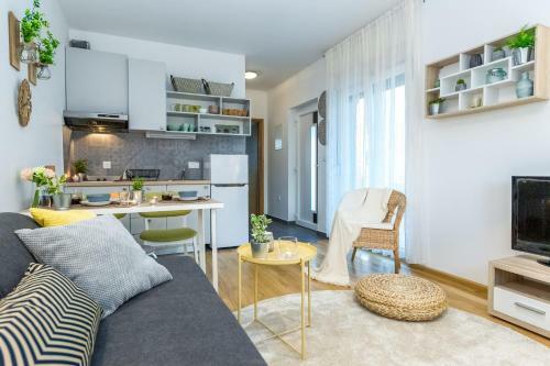 Home Sweet Apartments