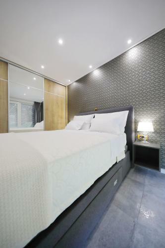 Harbour Apartment Sea View