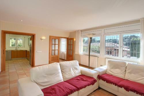 5 Bedroom House In Begur With Private Pool And Garden (Ref.h53)