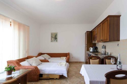 Apartments In Crikvenica 39217