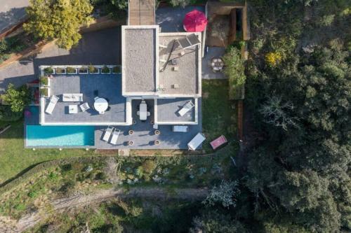Villa Manila - 100% Private, Modern, Sea View