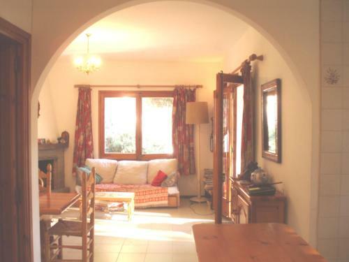 Beautiful Detached Villa Close To Sandy Beach, Shops And Restaurants