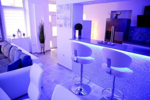 Apartamento Villa Mit Whirlpool F�r 32 Per