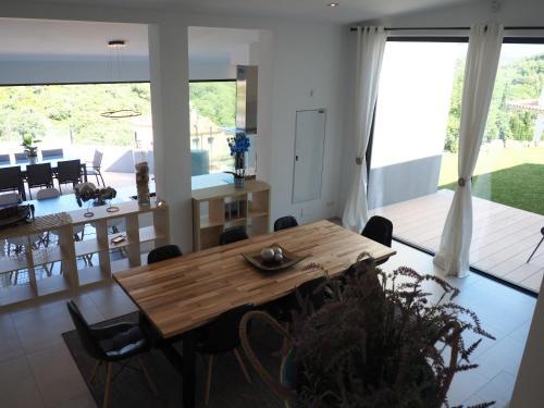 Casa Lou, Architect Villa With Heated Pool At Begur, 470m2