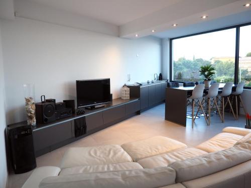 Casa Lou, Architect Villa With Heated Pool At Begur, 470m2