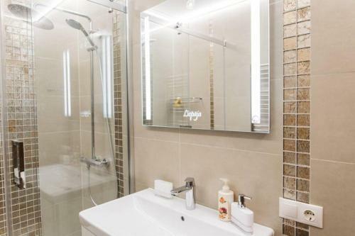 Brand-new Deluxe Apartment In Liep?ja