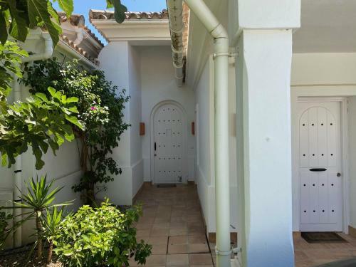 Charming 2 Bedroom Villa On Fairplay Golf Course