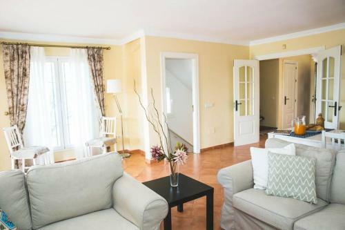 Casa Para 10 Personas En Campo de Golf A�oreta